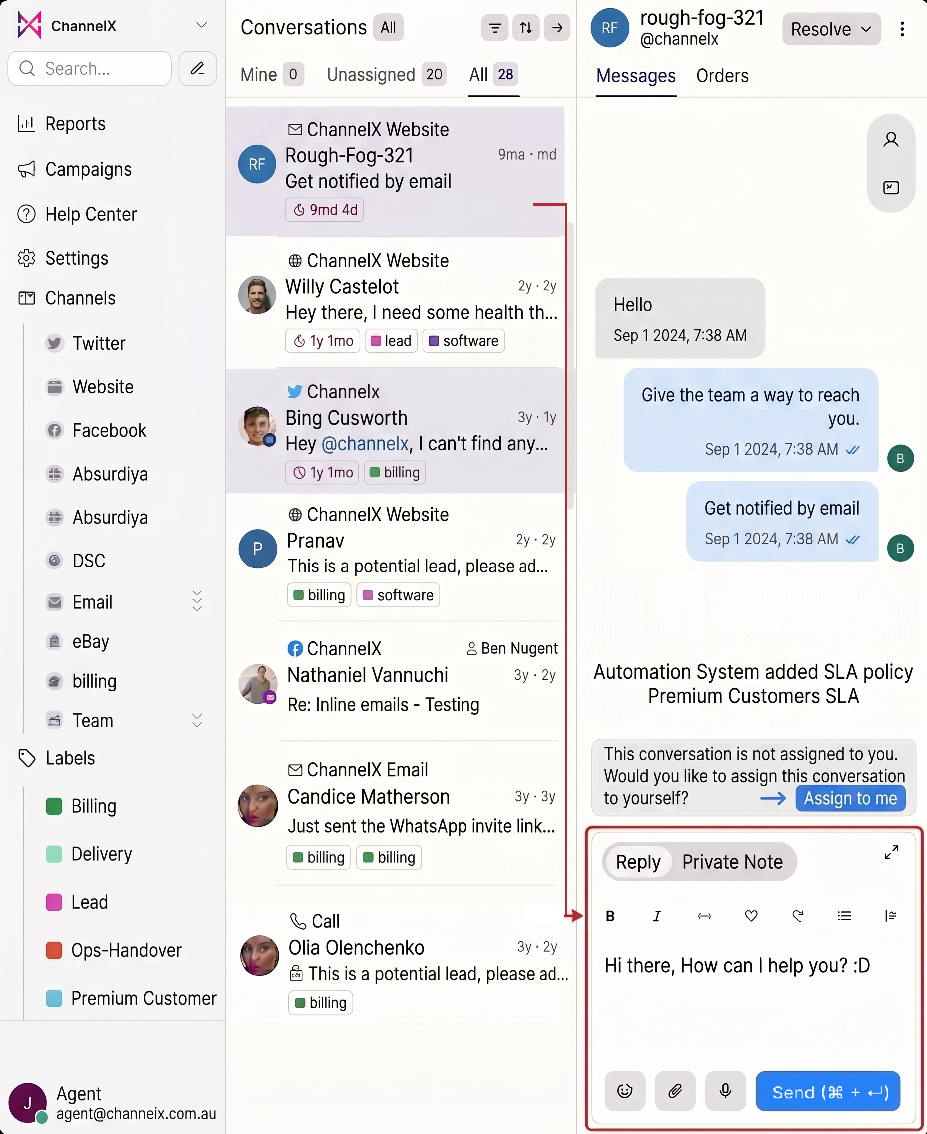 The conversation view, with the reply box and customer context panel
